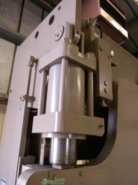 used cincinnati cnc hydraulic press brake 90AF X 10