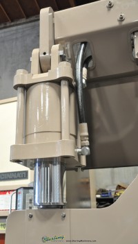 used cincinnati hydraulic press brake 135CB x 8