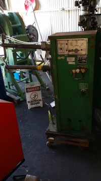used western arctronics spot welder 15