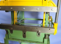 used di-acro hand press brake 16-24