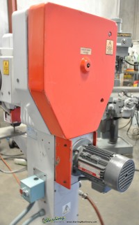 used b & tr rivet machine HS20