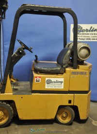 used tow motor/caterpillar forklift